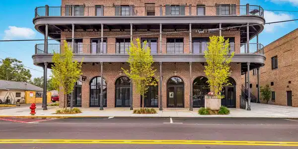 1515 Government Street