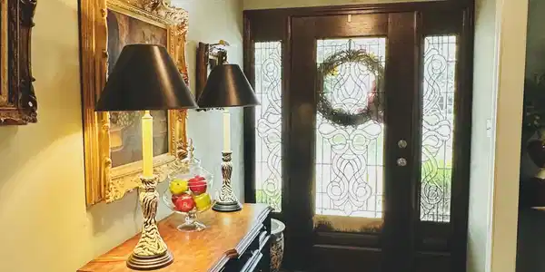 Image 3: Foyer 2