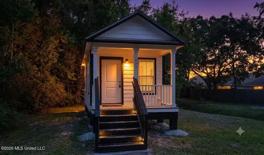 Image 1: 1-web-or-mls-1788286296699