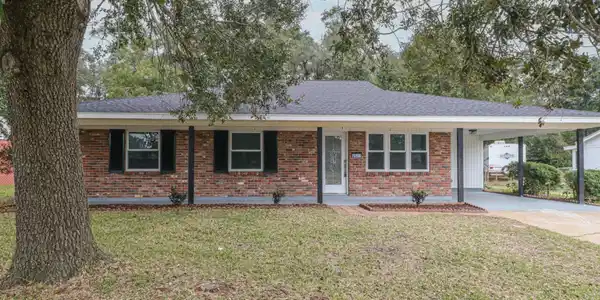 2503 Demaret Drive