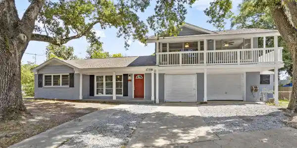 1758 Ridgeway Drive