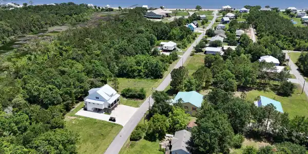 Image 2: DJI_20250511133329_0004_D