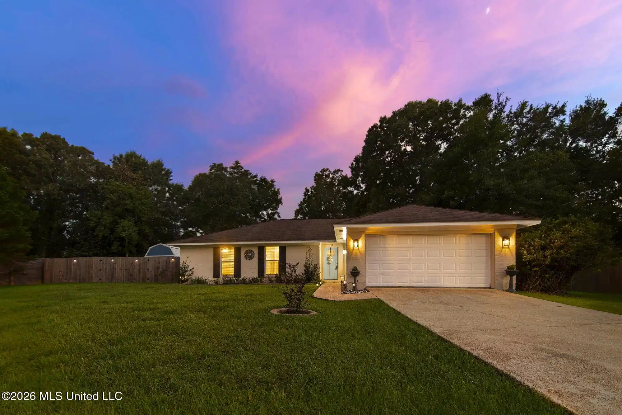 Image 1: 8715 Pine Ridge Blvd