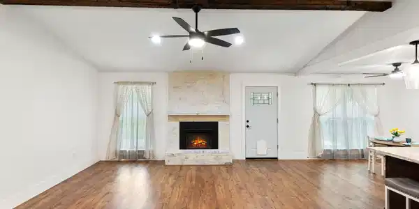 Image 4: 8715 Pine Ridge Blvd