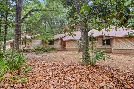 1213 Nelson Drive