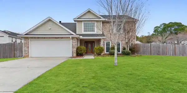 869 Brentwood Drive