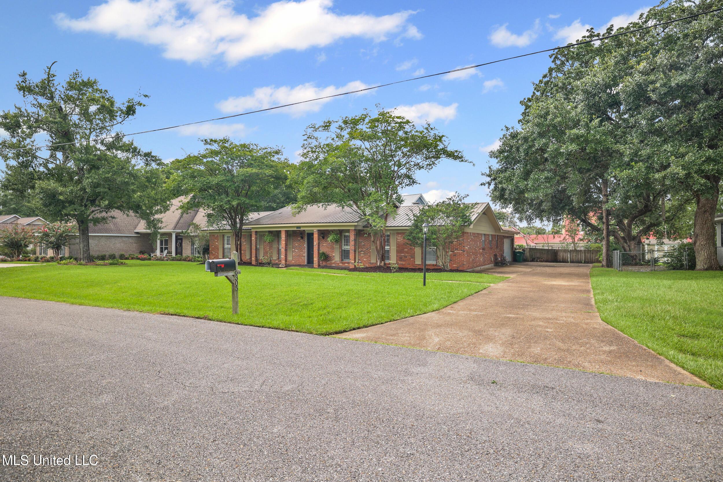Image 3: EXTERIOR FRONT FROM HERMOSA DRIVE