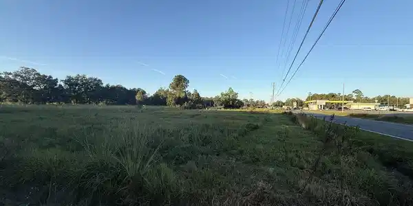 Image 3: Lot