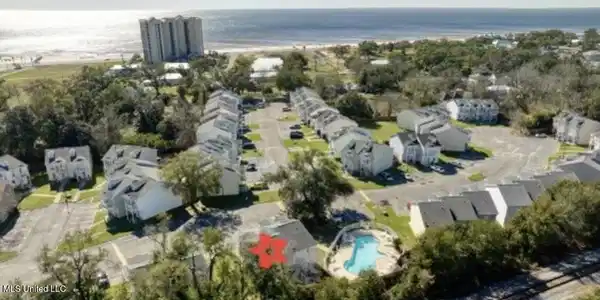 1261 Century Oaks Drive