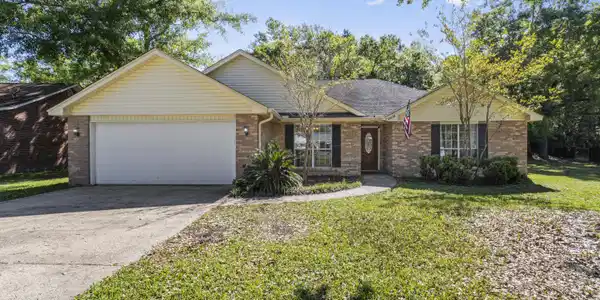 13313 Hollow Oak Lane