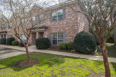 120 Armand Oaks