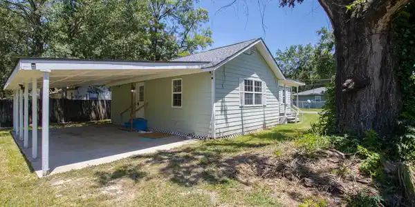 3819 Lanier Avenue