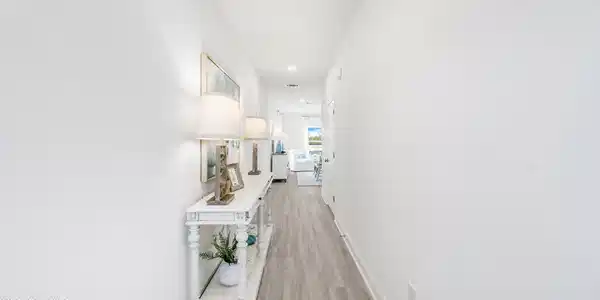 Image 2: Entry Hallway