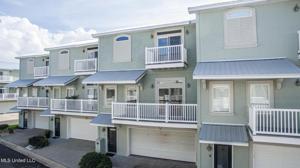 724 Beach Boulevard W