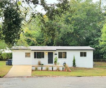 1712 Carpenter Court
