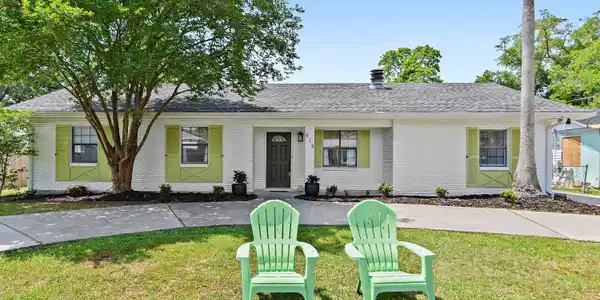 414 Demontluzin Avenue