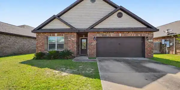 109 Clear Springs Circle