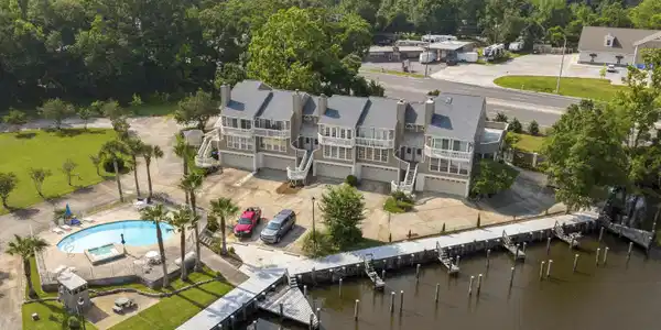717 Bienville Boulevard