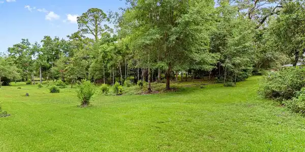 Image 2: 109ClarkLn
