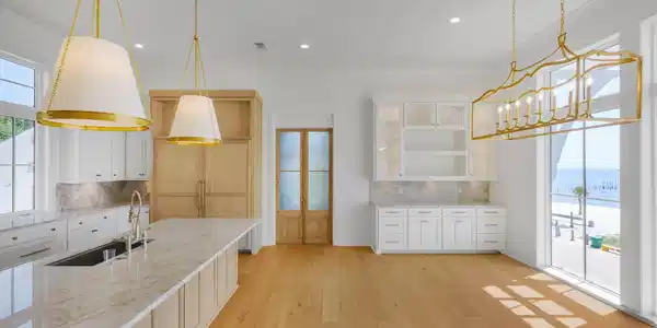 Image 2: Custom Kitchen