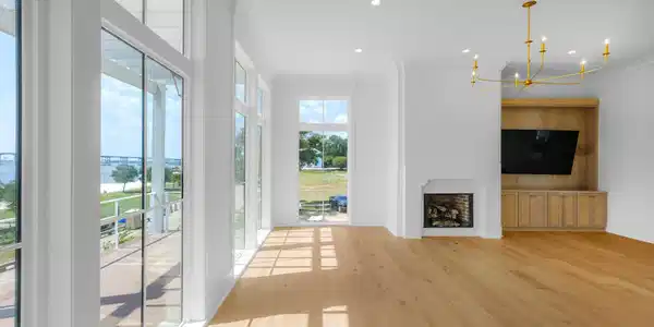Image 3: Custom Kitchen
