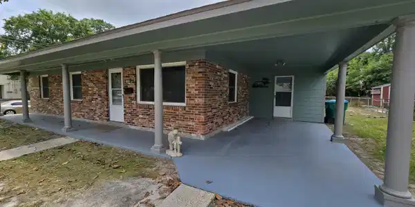 Image 2: Covered Carport