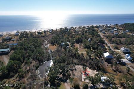 123 Old Pecan Grove Lane
