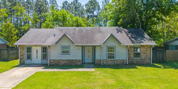 4096 Groveland Road