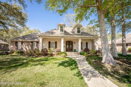 3208 Oakleigh Circle