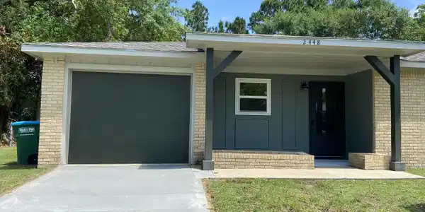 2448 Calle De Feliz Street