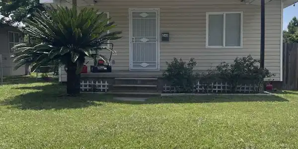 260 Strangi Avenue