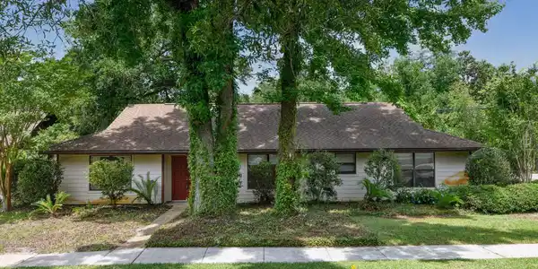 130 Shadowlawn Avenue