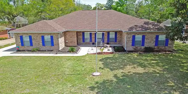 424 Saylor Drive