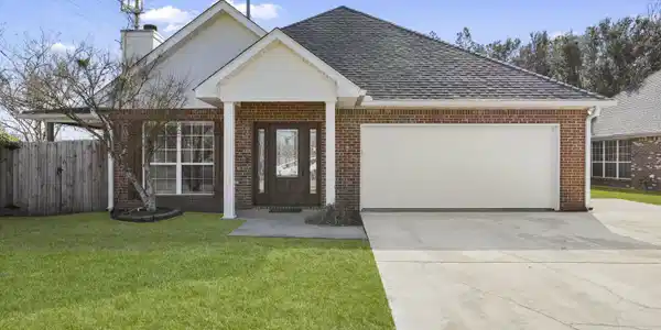 3932 Baywood Lane