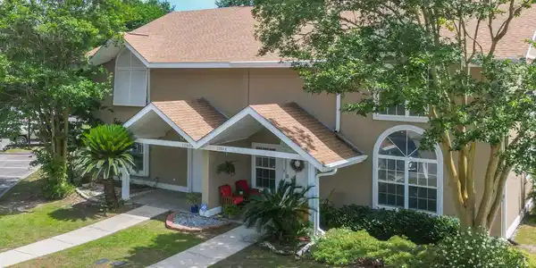 1280 Century Oaks Drive