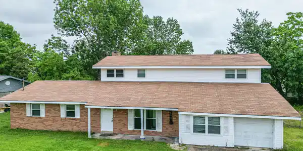 890 Rustwood Drive