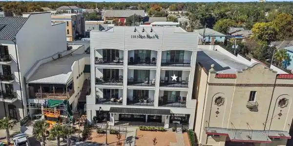 118 Beach Boulevard N