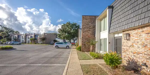 527 Front Beach #11 Drive