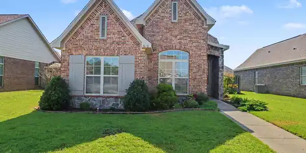 510 Palm Breeze Drive