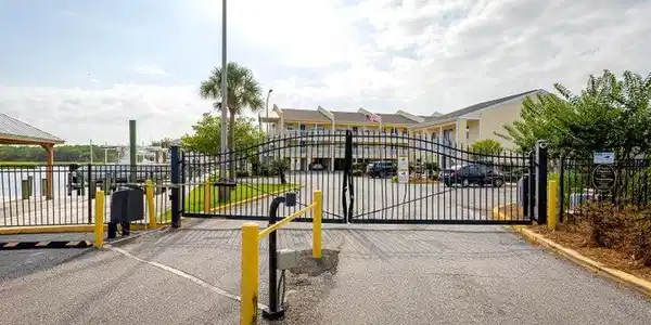 2421 Beachview Drive