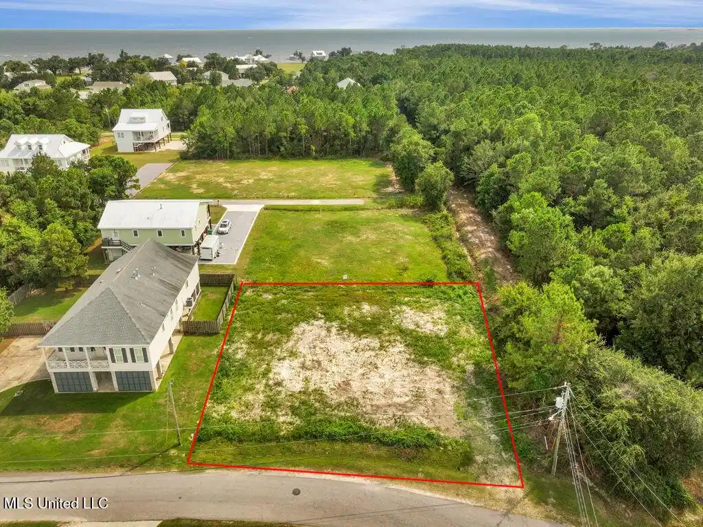 Image 1: WavelandLot-3
