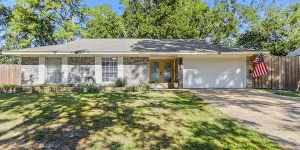 1214 Lancelot Lane