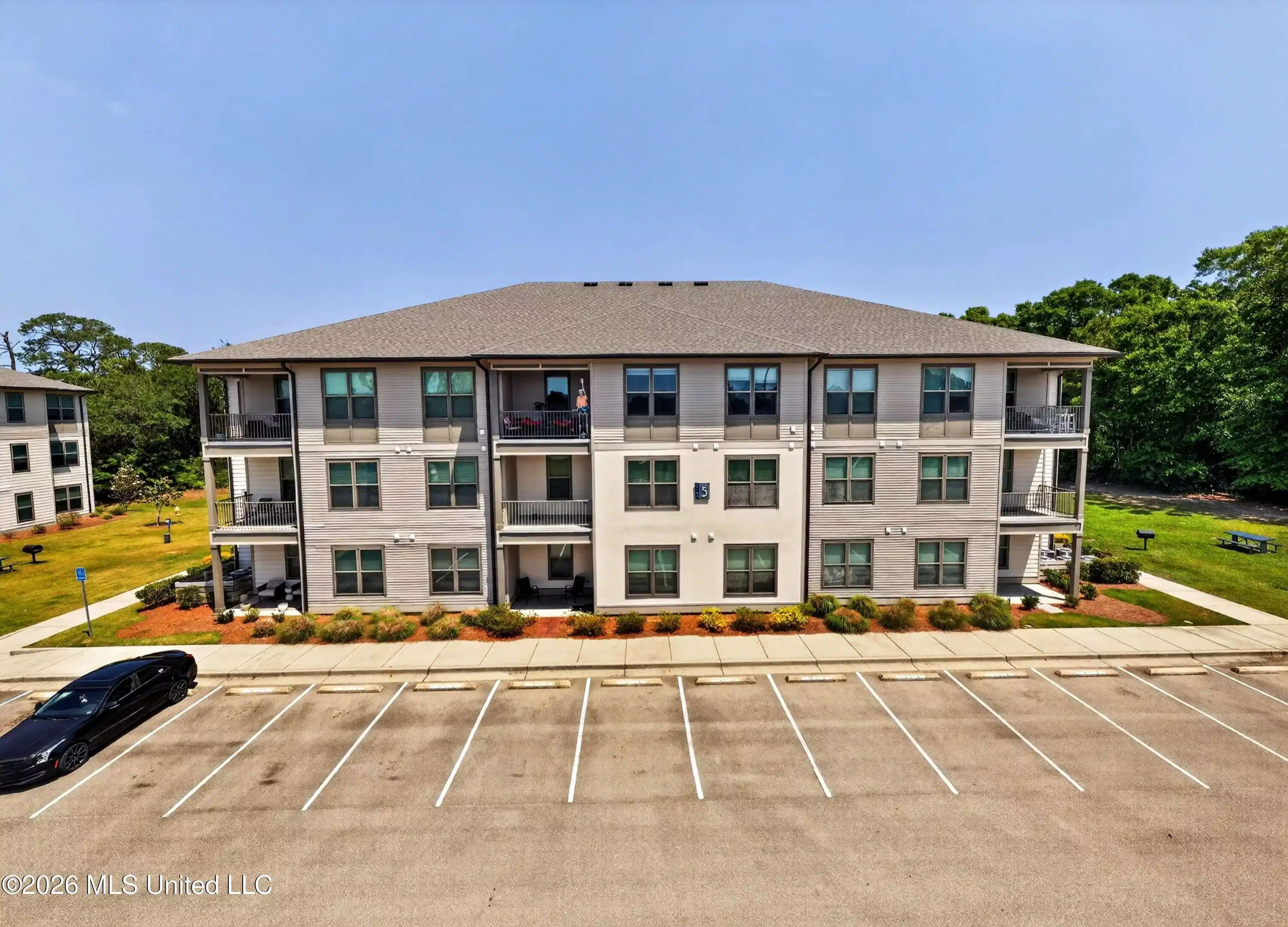 Image 1: InletCondominiums-5