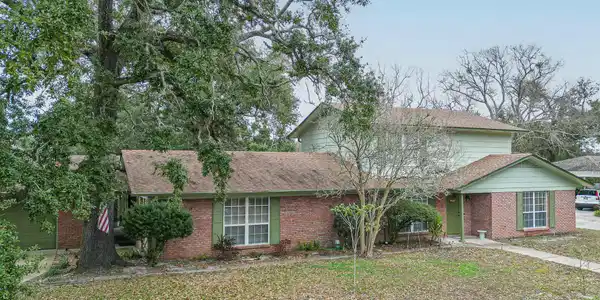 127 English Village Drive