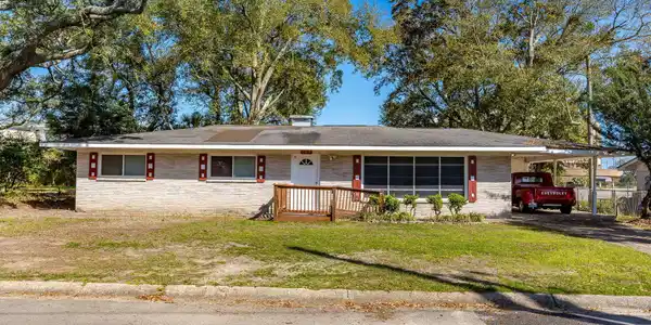 160 Oakmont Place