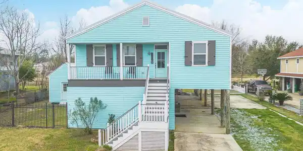 139 Sarahs Lane