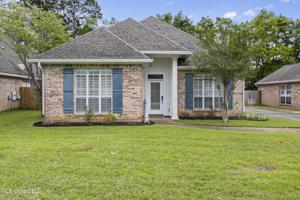 2548 Rue Palafox