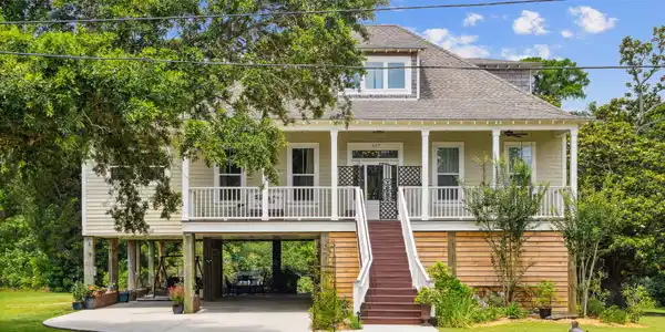 137 Allan Drive