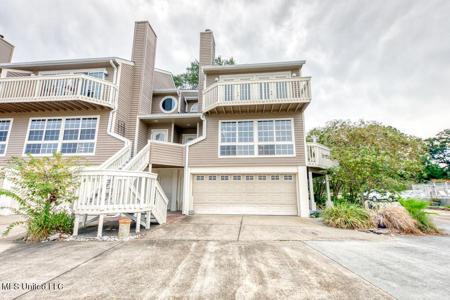 717 Bienville Boulevard