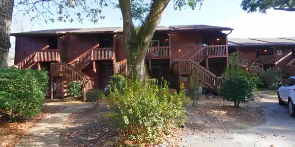 219 Lakeside Villa